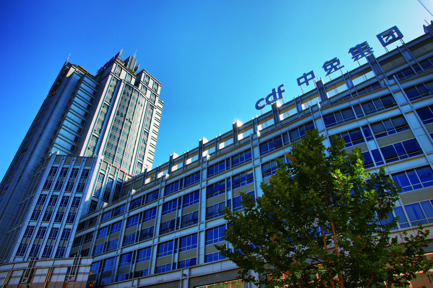 中免集團(tuán)又拿下兩城！成功中標(biāo)成都和天津市內(nèi)免稅店