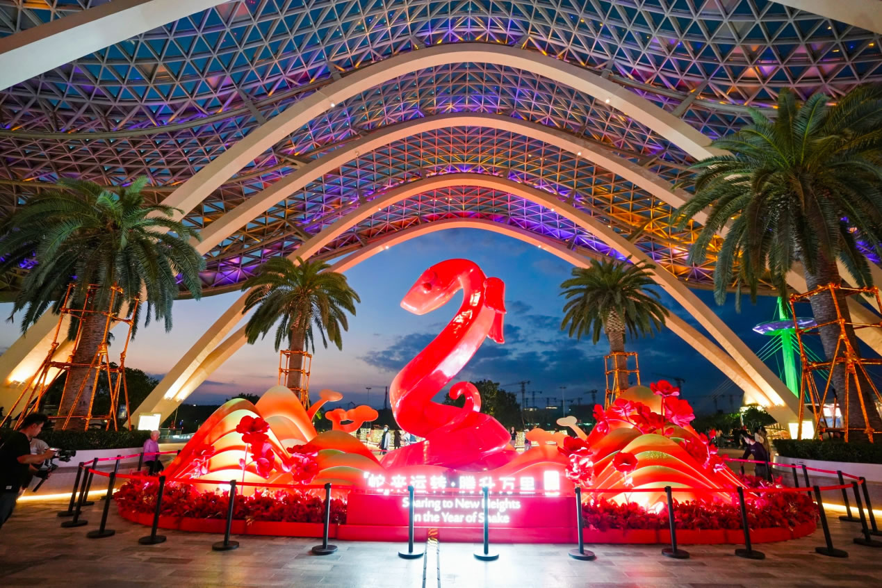 中免集團(tuán)以“免稅+非遺”煥新春節(jié)消費(fèi)體驗(yàn)，助推海南文旅市場(chǎng)熱潮